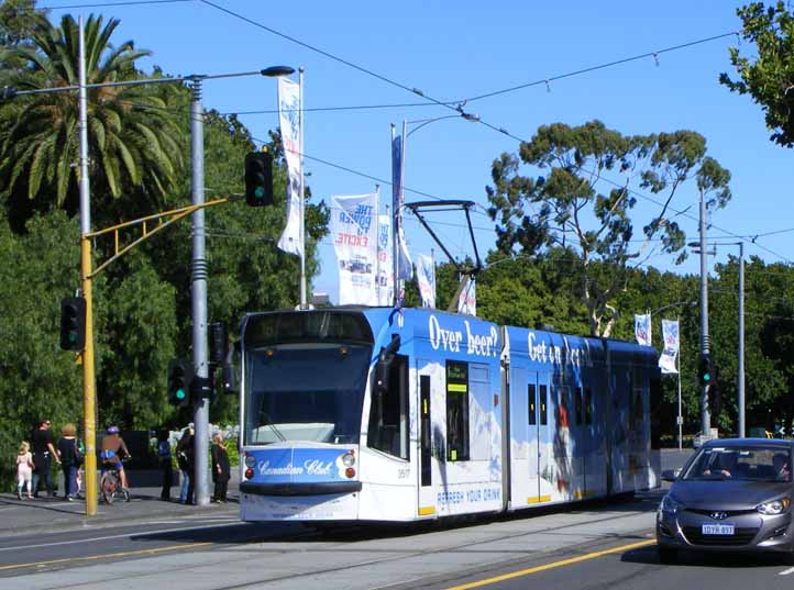Yarra Trams Combino Canadian Club 3517